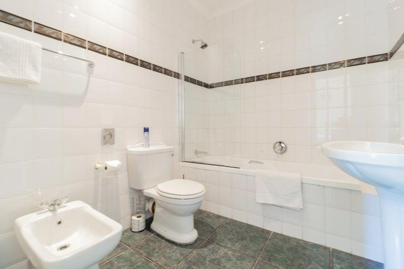 The Bedford View Guest House Джърмистон Екстериор снимка