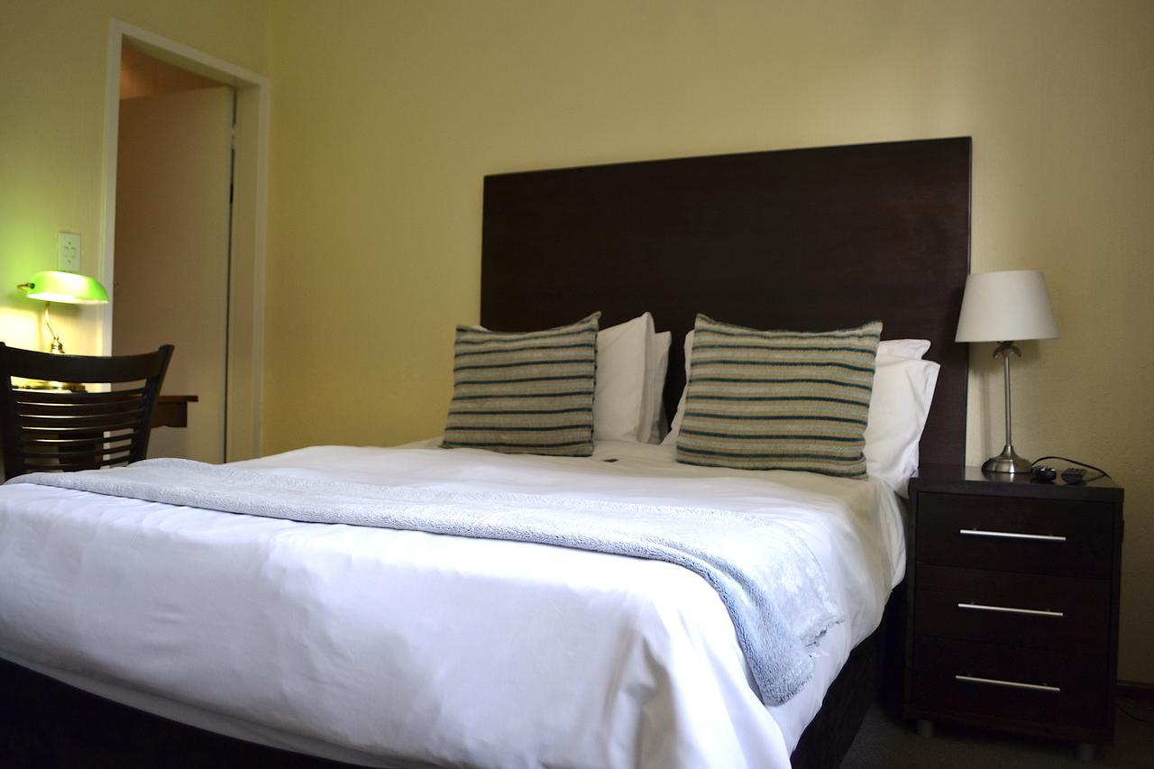 The Bedford View Guest House Джърмистон Екстериор снимка
