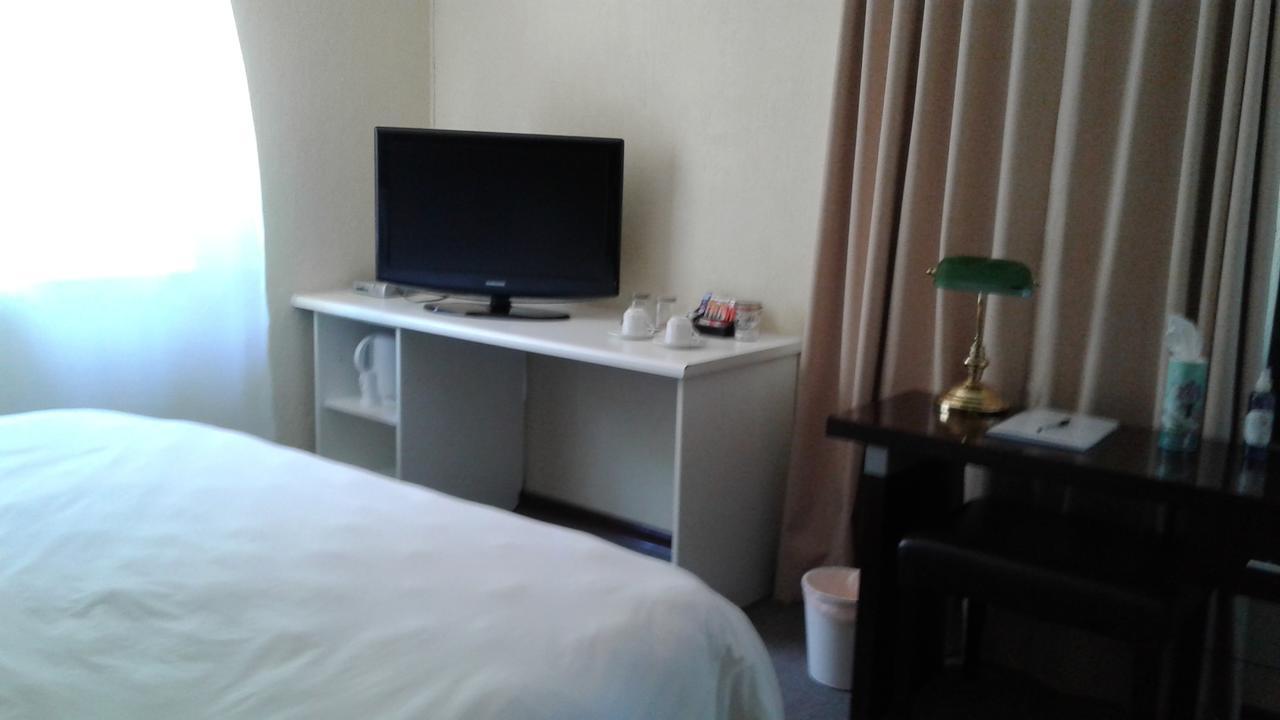 The Bedford View Guest House Джърмистон Екстериор снимка